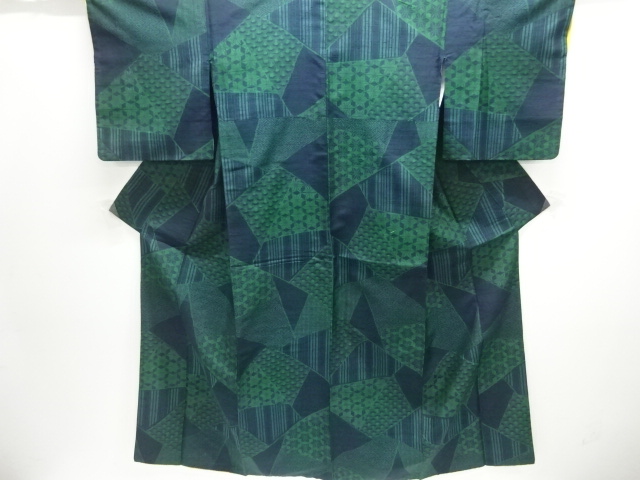 アンティーク　裂取りに古典柄織り出し手織り紬着物